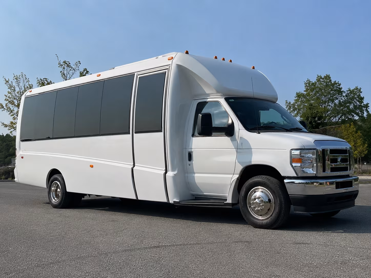 Aurora Birthday, Sweet 16, & Quinceañera Transportation party bus exterior