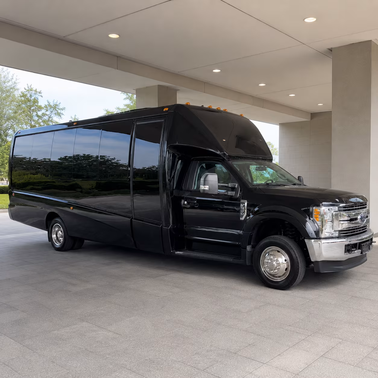 Aurora Winery Tour & Pub Crawl Transportation group transportation